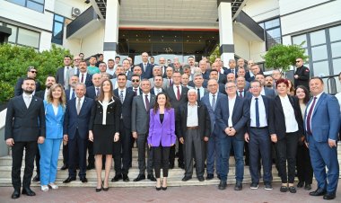 Manisa Valisi Enver Ünlü’nün ev sahipliğinde gerçekleşen bayramlaşma töreni